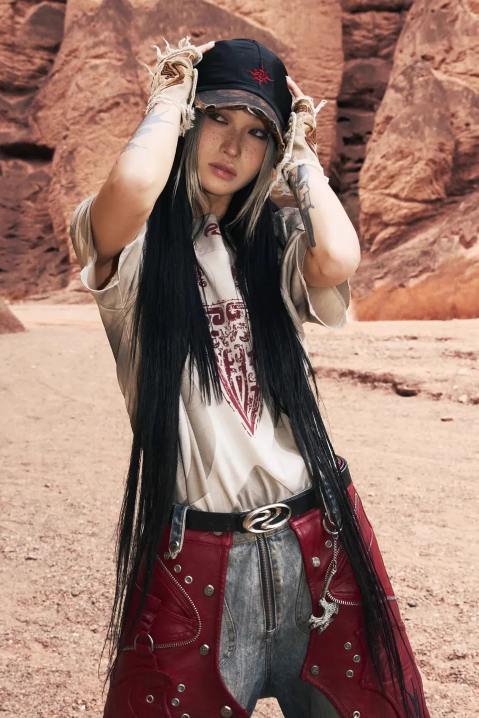 Washed Embroidered Denim Gloves