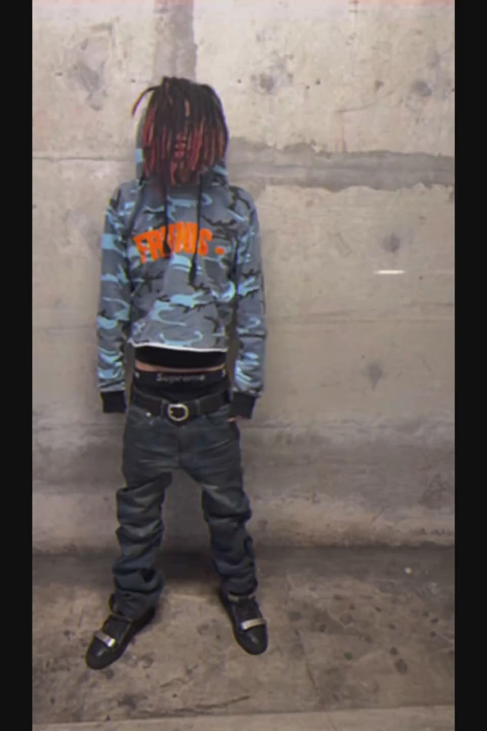 Cinder Vein Glazed Spray Washed Jeans - スプレー加工によるグラデーションが特徴的なブラックデニム