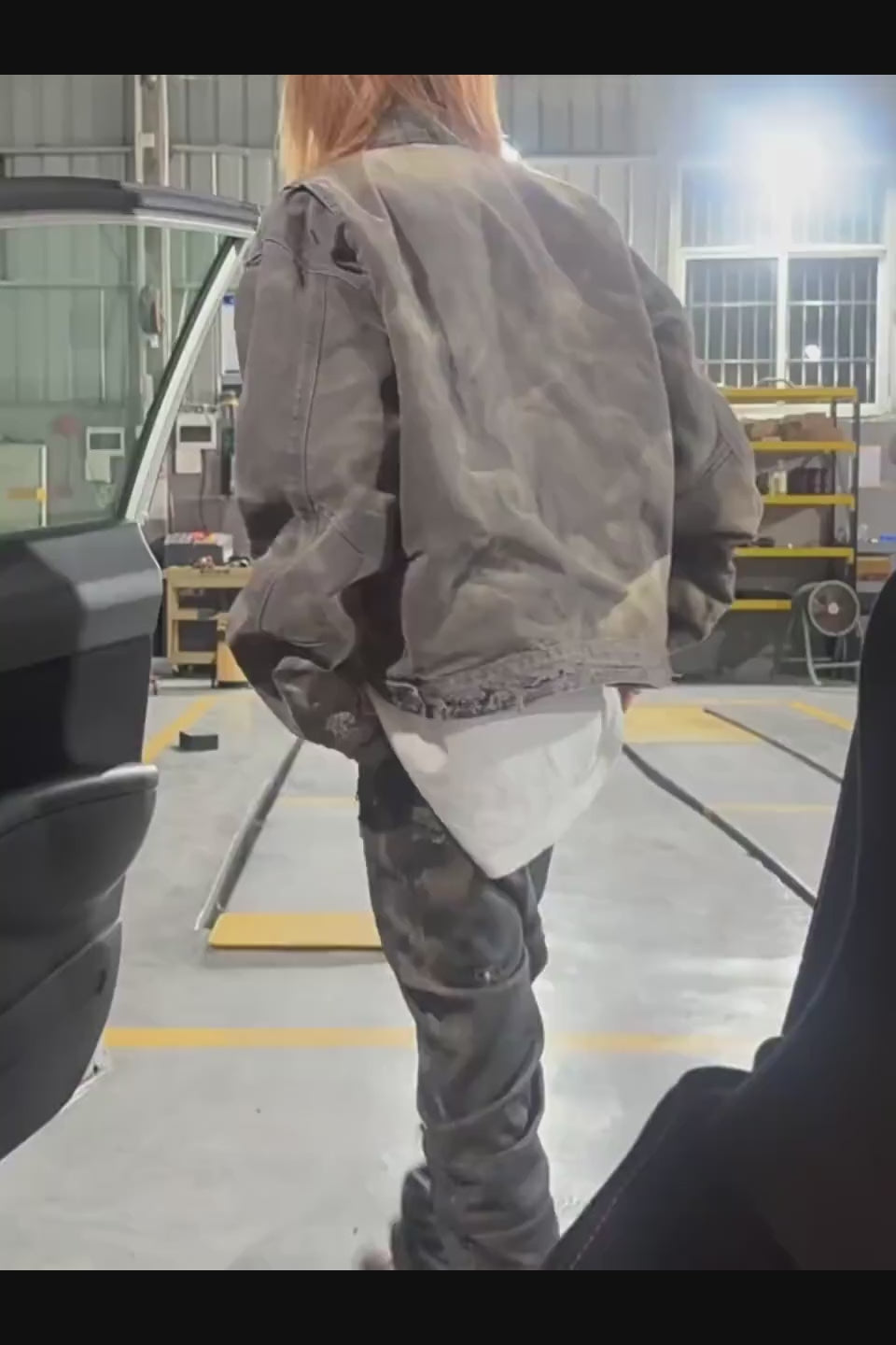 Cinder Vein Wax Coated Camo Distressed Jeans - ワックスコーティングとダメージ加工が施された迷彩柄デニム