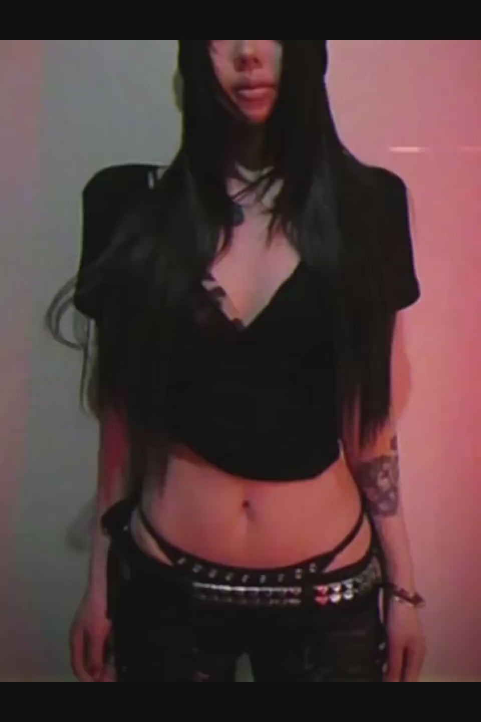 Cinder Vein Diamond Studded Industrial Leather Belt - 全面にスタッズが施されたブラックレザーベルト